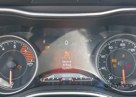 2019 Jeep Cherokee Limited 4X4 z USA, uszkodzony, nr VIN 1C4PJMDN1KD123830